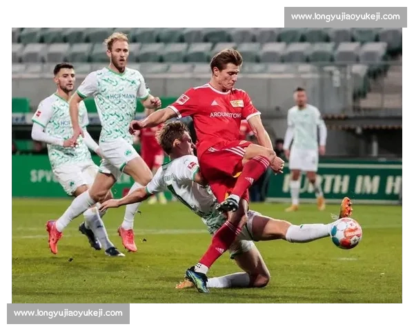 高清足球赛事直播APP下载指南畅享全球赛场精彩即时比分数据分析权威解说 - 副本 (17) - 副本