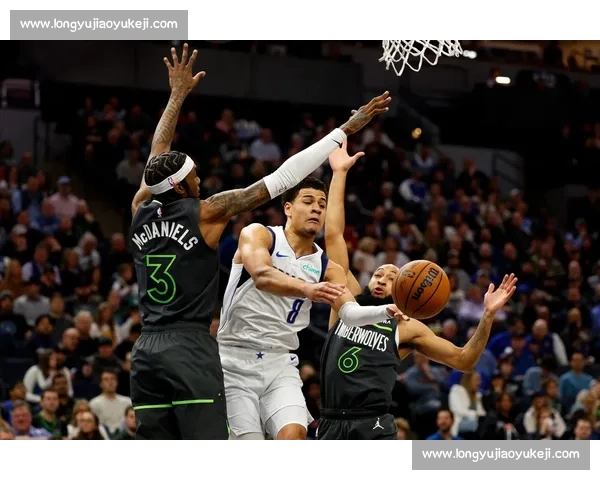 激烈对决中球队战术较量与球员精彩表现全记录